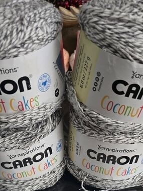 Caron Coconut Cakes Yarn - Cookie And Cream Lot Of 4